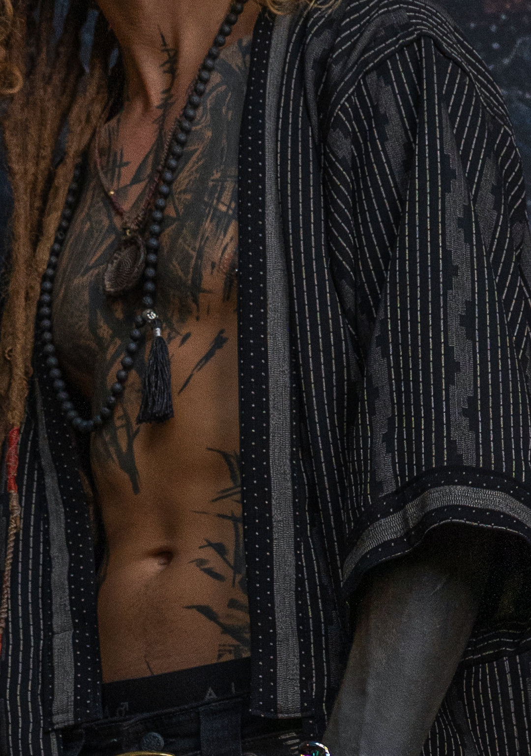Open Kimono / Indonesian Woven Super Black Reversible - TRIBAL TRAILS